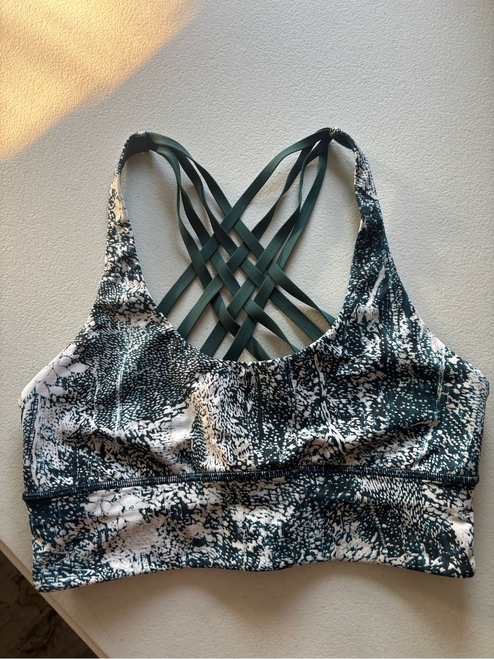 lululemon athletica Green & White Crisscross Strappy Sports Bra